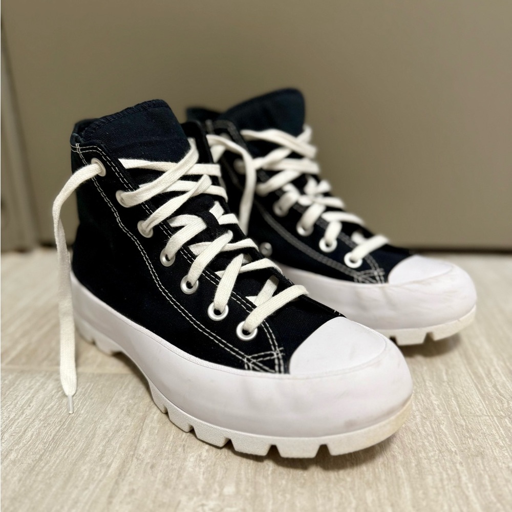 CONVERSE Women's Chuck Taylor All Star Lugged Platform High-Top Sneakers 7.5